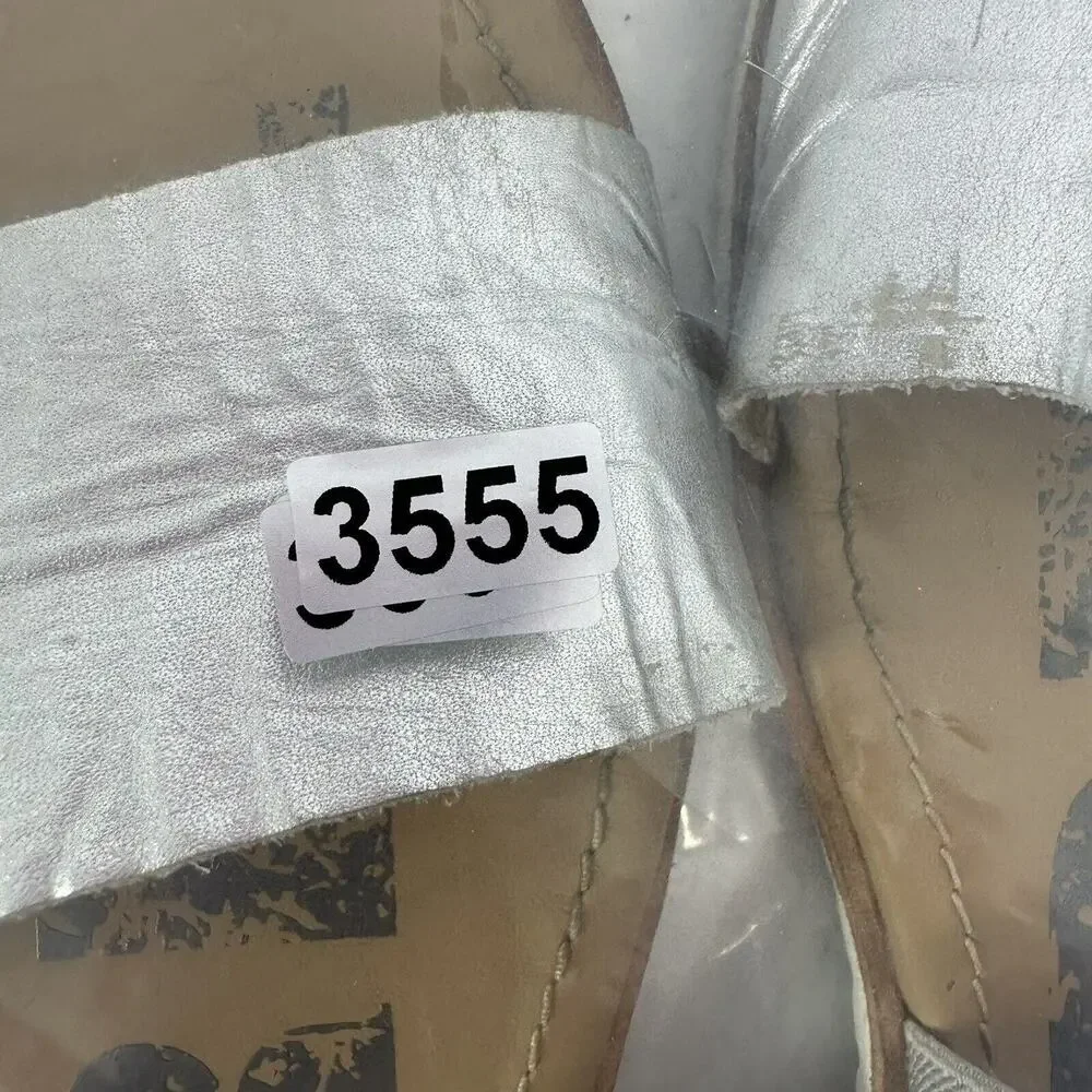 Sorel Sandals Womens 9.5 Silver Cross Strap Flat‎ Slip On Leather Ella